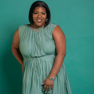 Meet your Posher, Cynthia a.